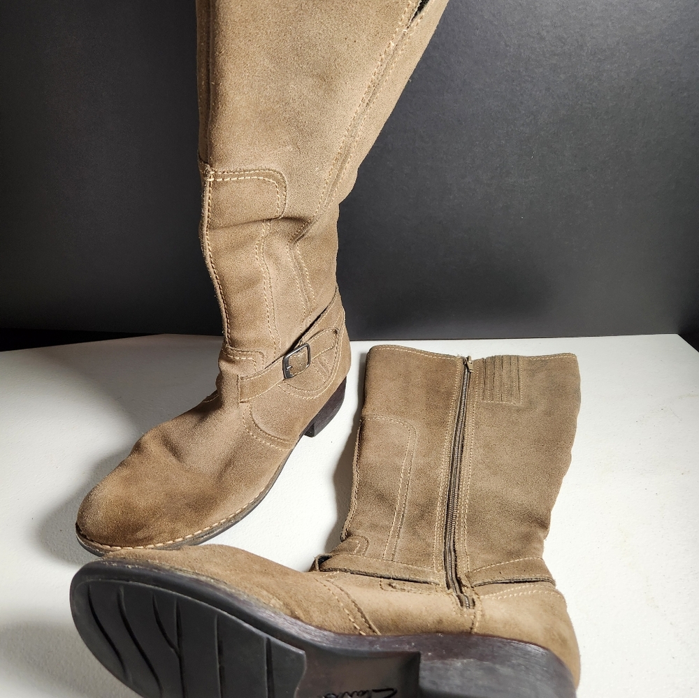 Ladies boots